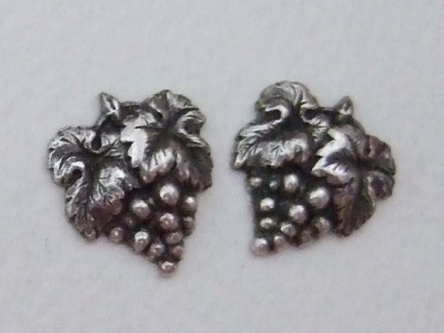 Earrings Clou Grappe de raisins Silver plated patinated