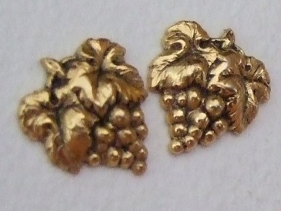 Earrings Clou Grappe de raisins Gold plated patinated