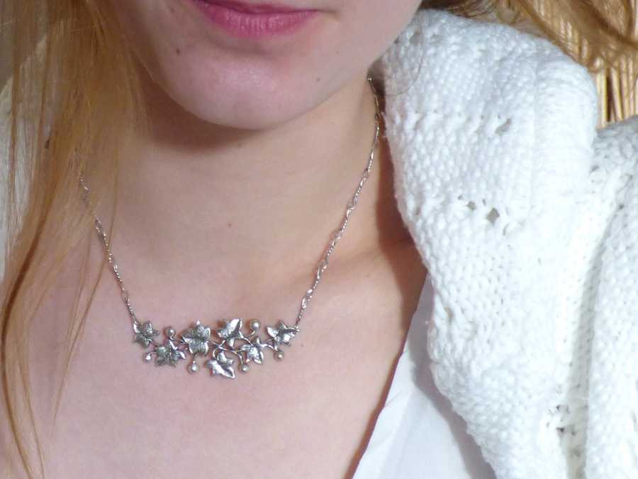 Necklace Branche lierre Silver plated patinated
