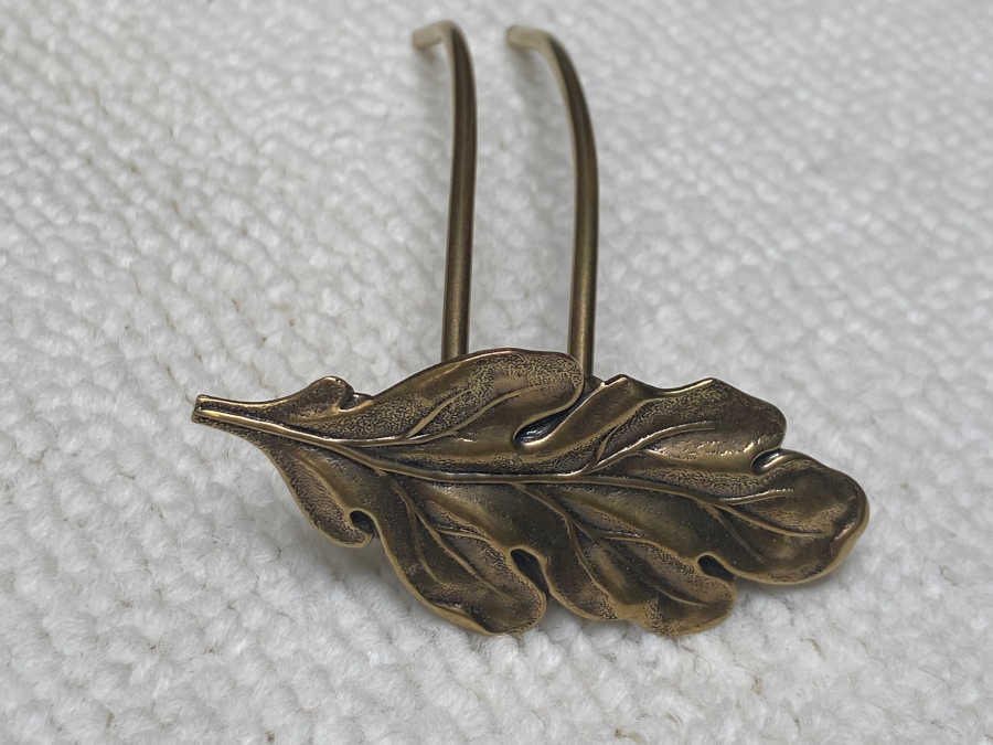 Hairpin Feuille de chêne Oxidized brass