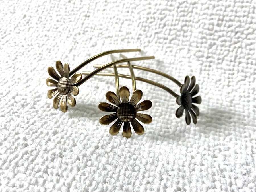 Small Hairpins Je t'aime, un peu, beaucoup... Oxidized brass
